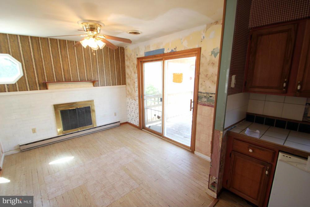 2800 Halter Road Westminster, MD 21158 - Photo 8 of 18 Dining Room