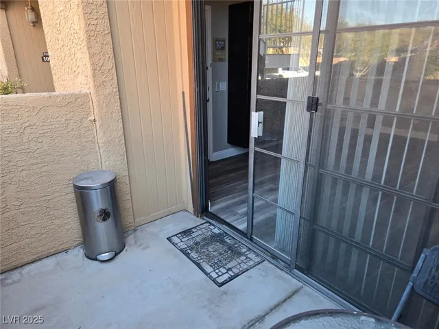 $1,350 | 5154 South Jones Boulevard, Unit 102, Las Vegas, NV 89118
