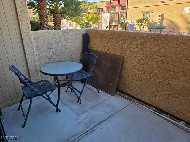 $1,350 | 5154 South Jones Boulevard, Unit 102, Las Vegas, NV 89118