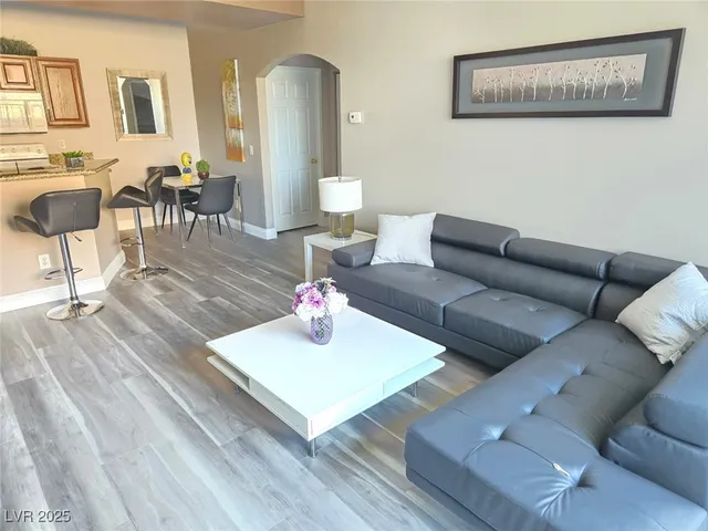 $1,350 | 5154 South Jones Boulevard, Unit 102, Las Vegas, NV 89118