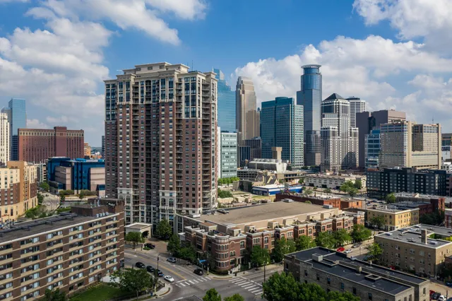 $2,295 | 500 East Grant Street, Unit 708, Minneapolis, MN 55404