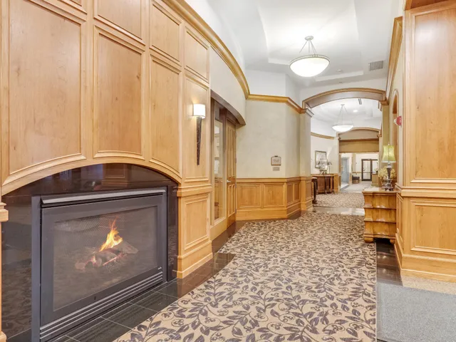 $2,295 | 500 East Grant Street, Unit 708, Minneapolis, MN 55404