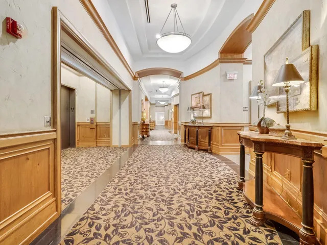 $2,295 | 500 East Grant Street, Unit 708, Minneapolis, MN 55404