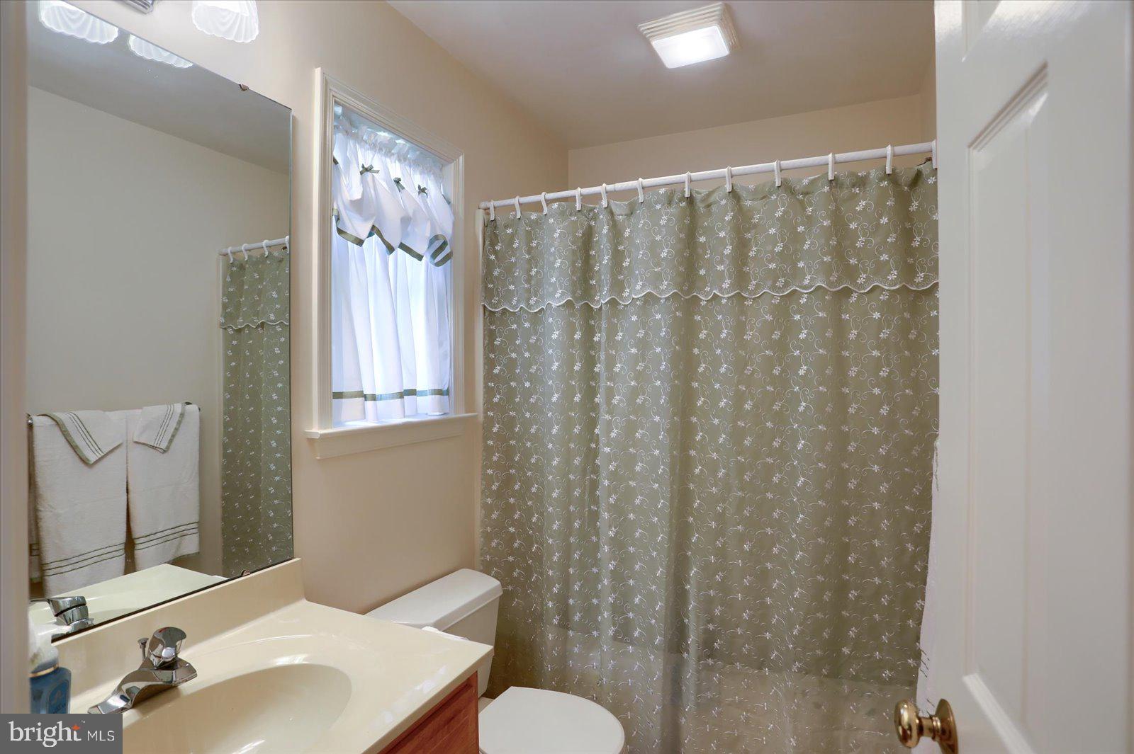 3812 Eagle Ridge Court Hanover, PA 17331 - Photo 39 of 78 Gallery Image 39