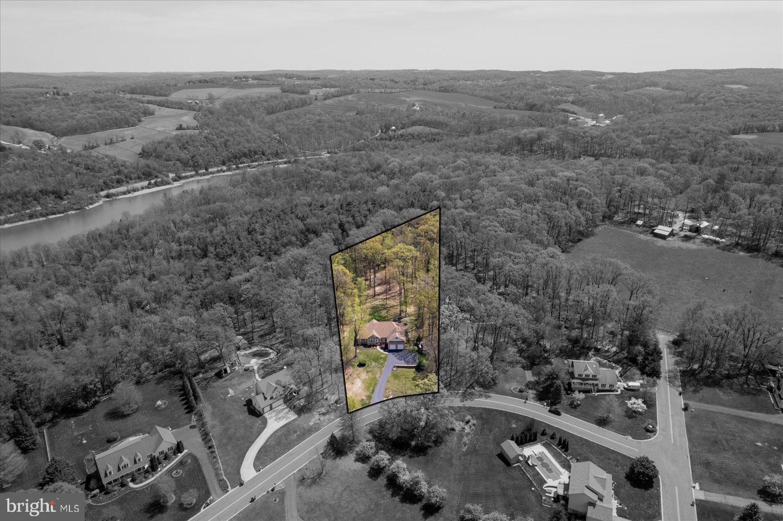3812 Eagle Ridge Court Hanover, PA 17331 - Photo 5 of 78 Gallery Image 5