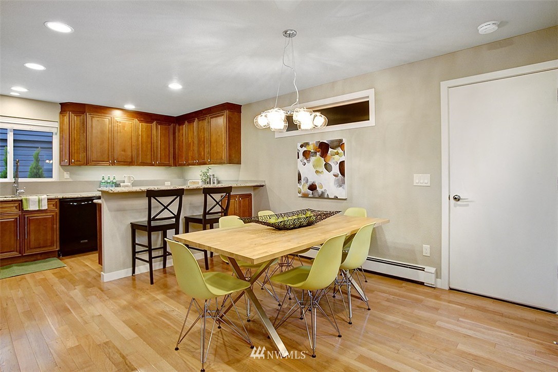 7412 3rd Avenue Northwest Seattle, WA 98117 - Photo 5 of 25