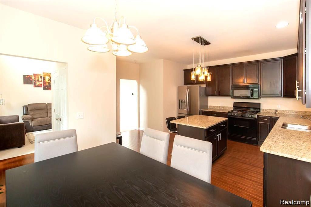 41578 Mitchell Road Novi, MI 48377 - Photo 22 of 46 22.jpg