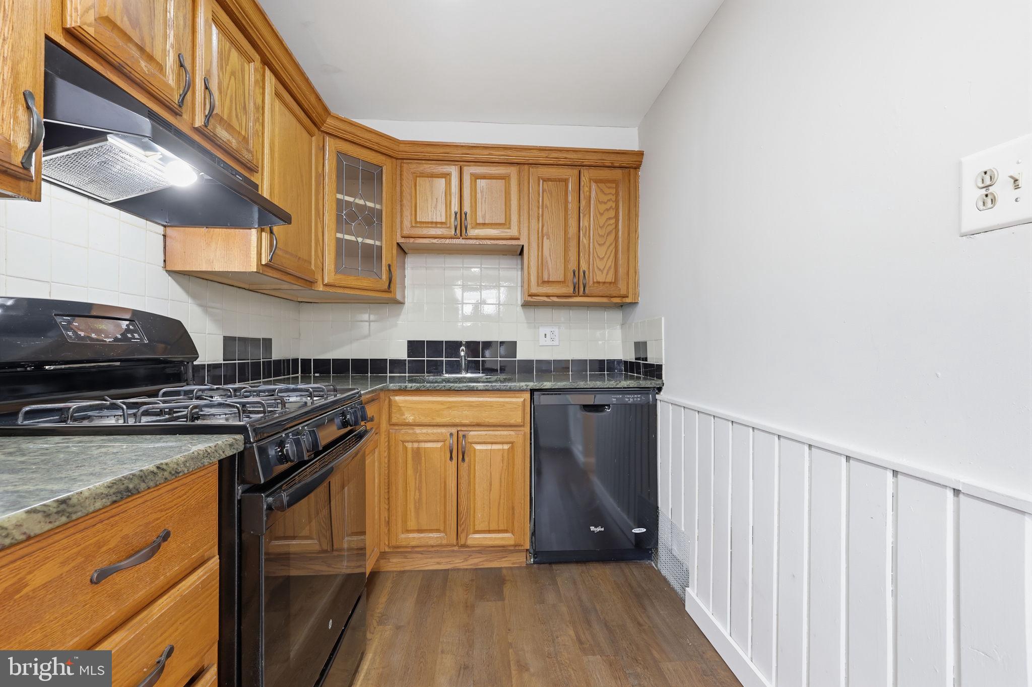 18 Glenhaven Road Glenolden, PA 19036 - Photo 9 of 26