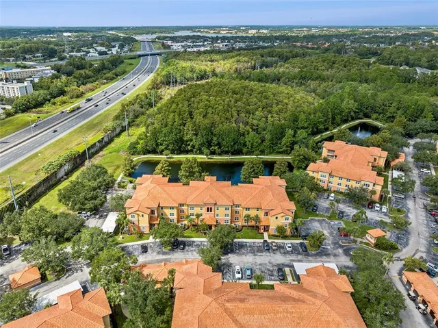 $189,900 | 5467 Vineland Road, Unit 6111, Orlando, FL 32811