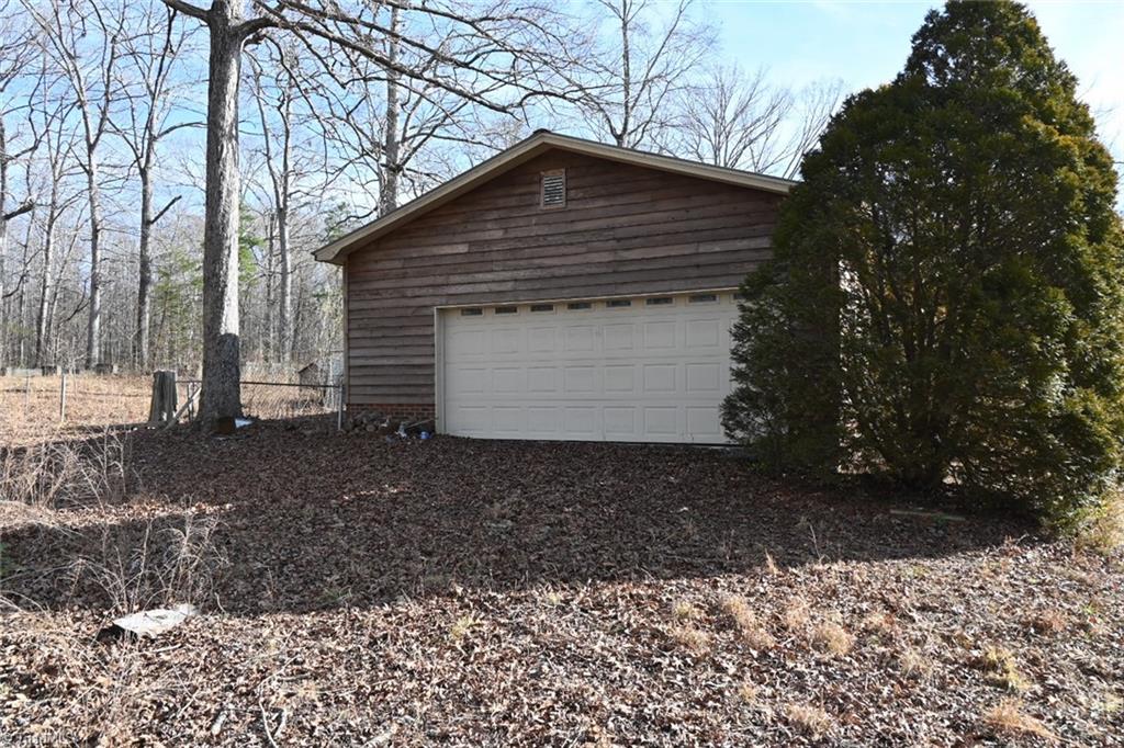 1726 Garner Road Denton, NC 27239 - Photo 12 of 27