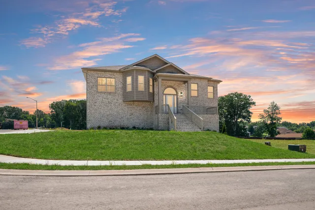 $550,000 | 27 Cornerstone Reserves, Clarksville, TN 37040