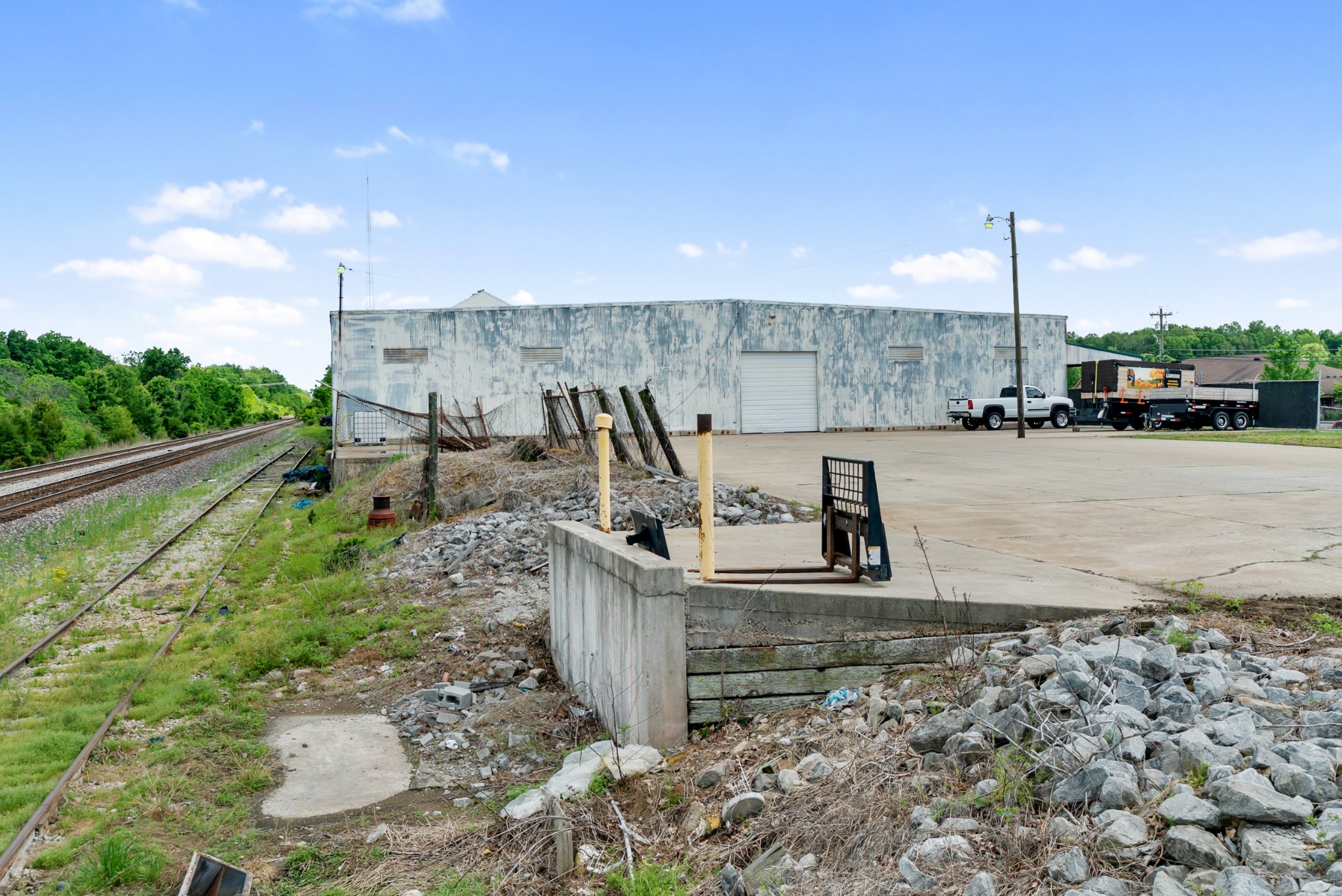 4000 Memorial Boulevard Springfield, TN 37172 - Photo 39 of 40 a view of a swimming pool with a patio