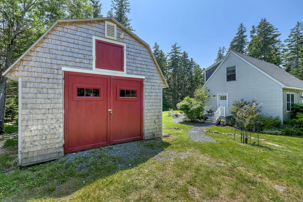 18 Cat Cove Road Stonington, ME 04681 - Photo 44 of 61 18Cat'sCove-44