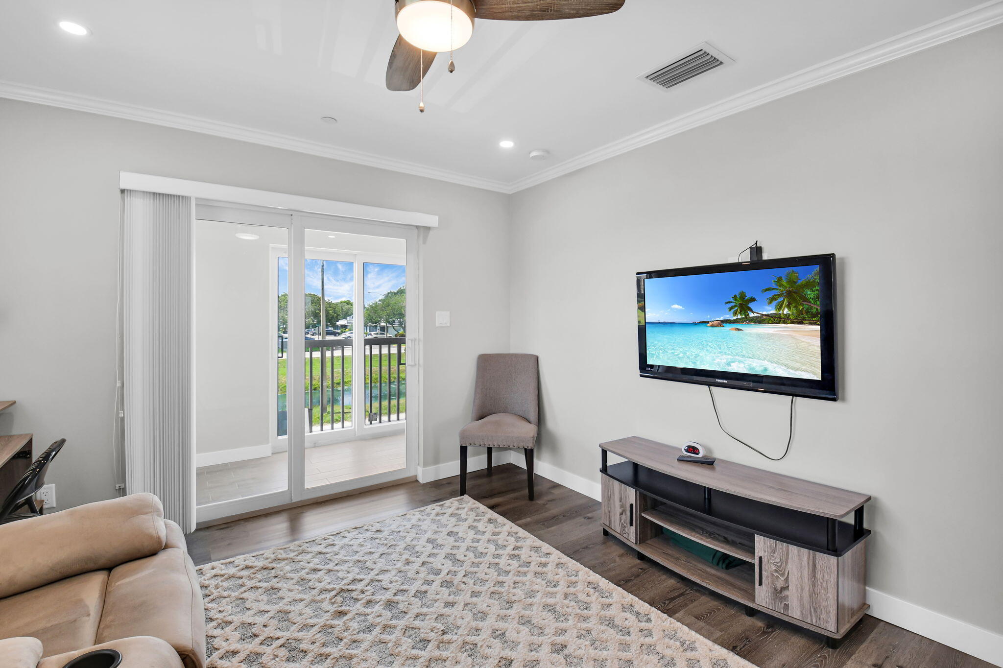 388 Tuscany Lane, Unit 388 Delray Beach, FL 33446 - Photo 28 of 89 a living room with furniture and a window