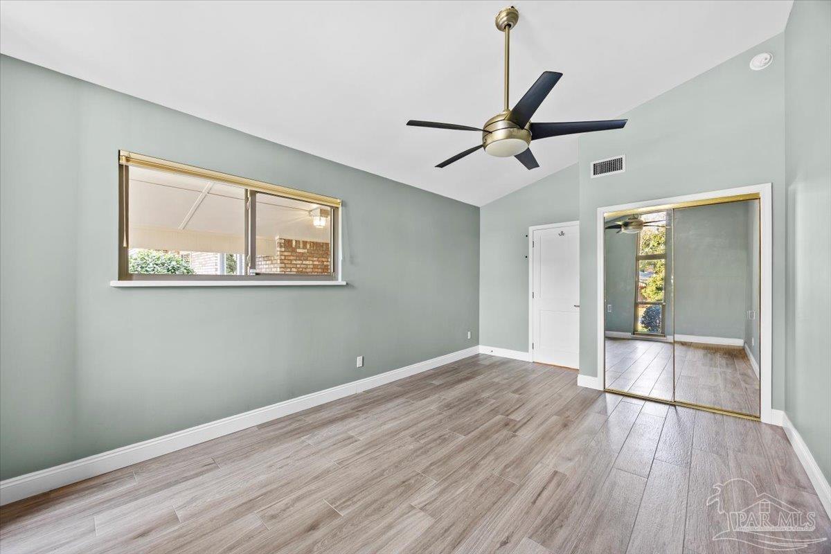 205 Silverthorn Road Gulf Breeze, FL 32561 - Photo 13 of 71