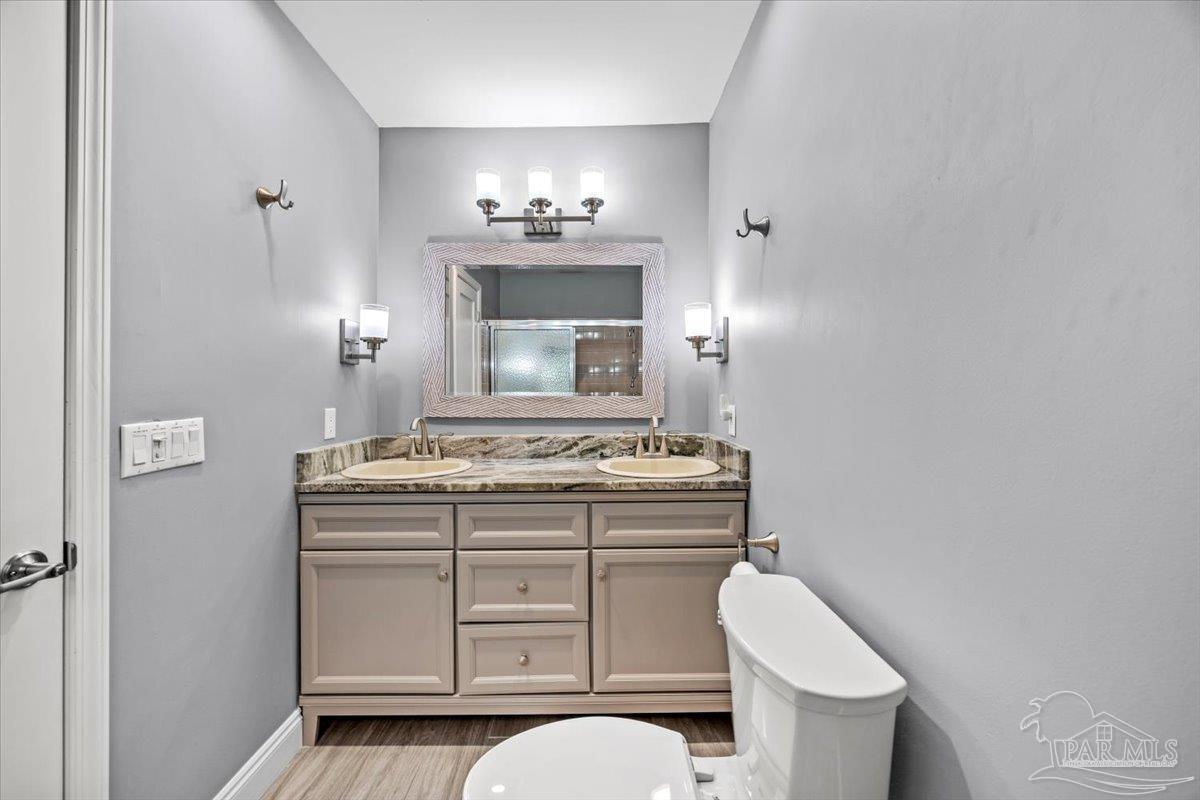 205 Silverthorn Road Gulf Breeze, FL 32561 - Photo 14 of 71