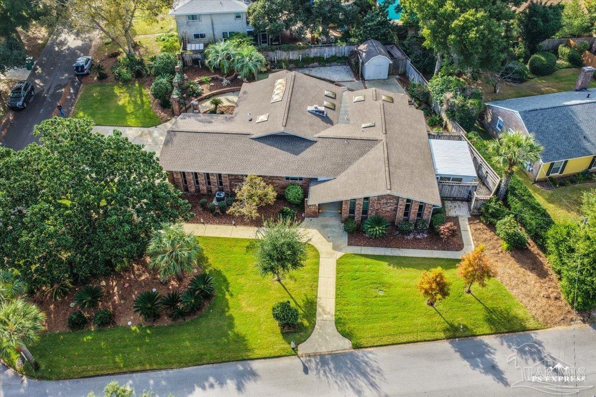 205 Silverthorn Road Gulf Breeze, FL 32561 - Photo 2 of 71