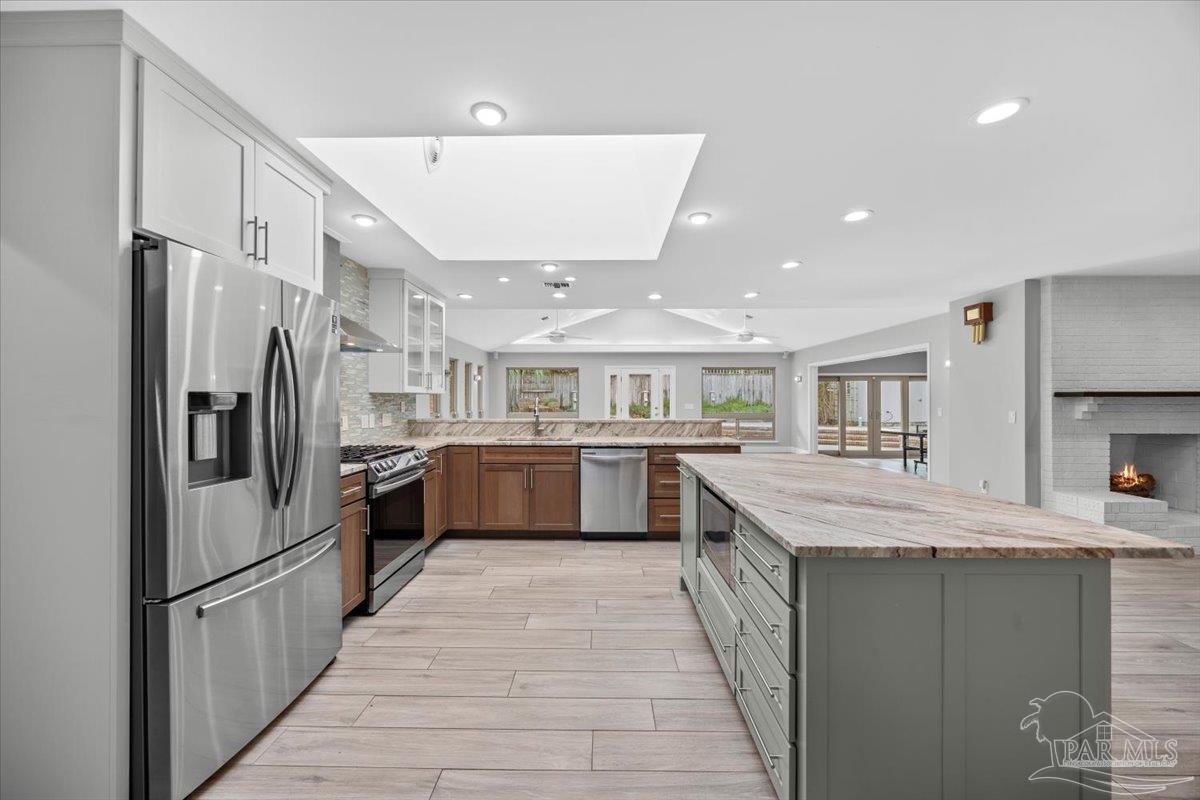 205 Silverthorn Road Gulf Breeze, FL 32561 - Photo 34 of 71