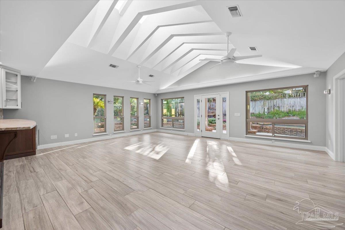 205 Silverthorn Road Gulf Breeze, FL 32561 - Photo 6 of 71