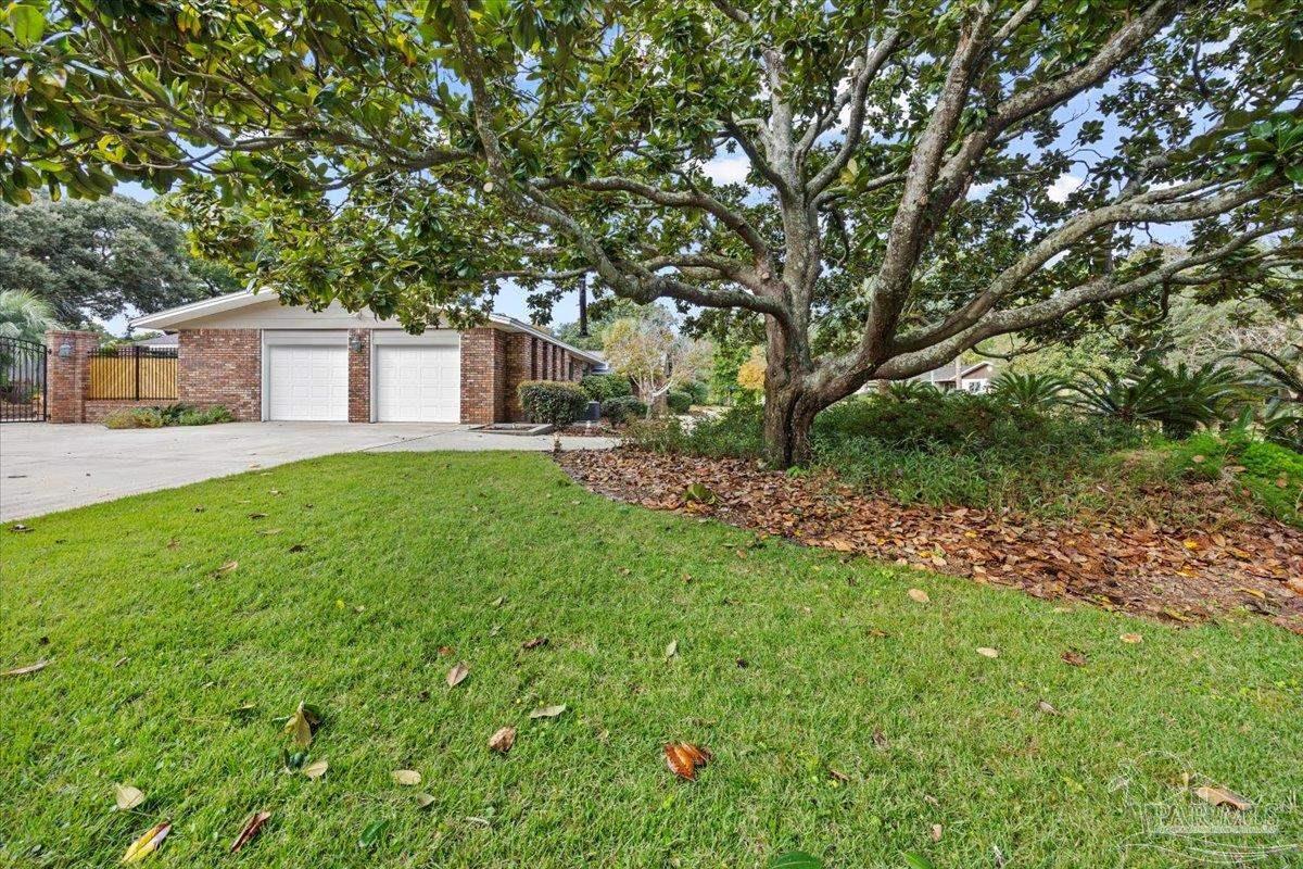 205 Silverthorn Road Gulf Breeze, FL 32561 - Photo 70 of 71