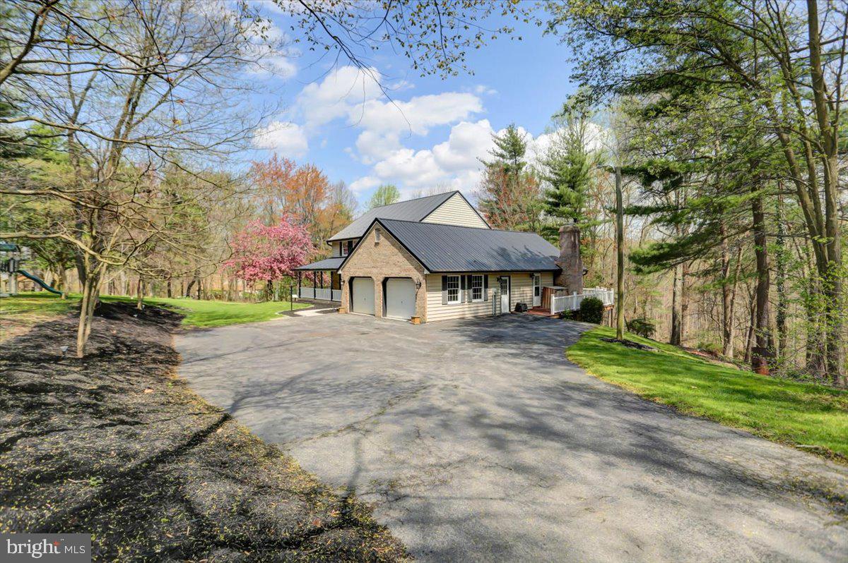 12599 Mentzer Gap Road Waynesboro, PA 17268 - Photo 3 of 95 Gallery Image 3