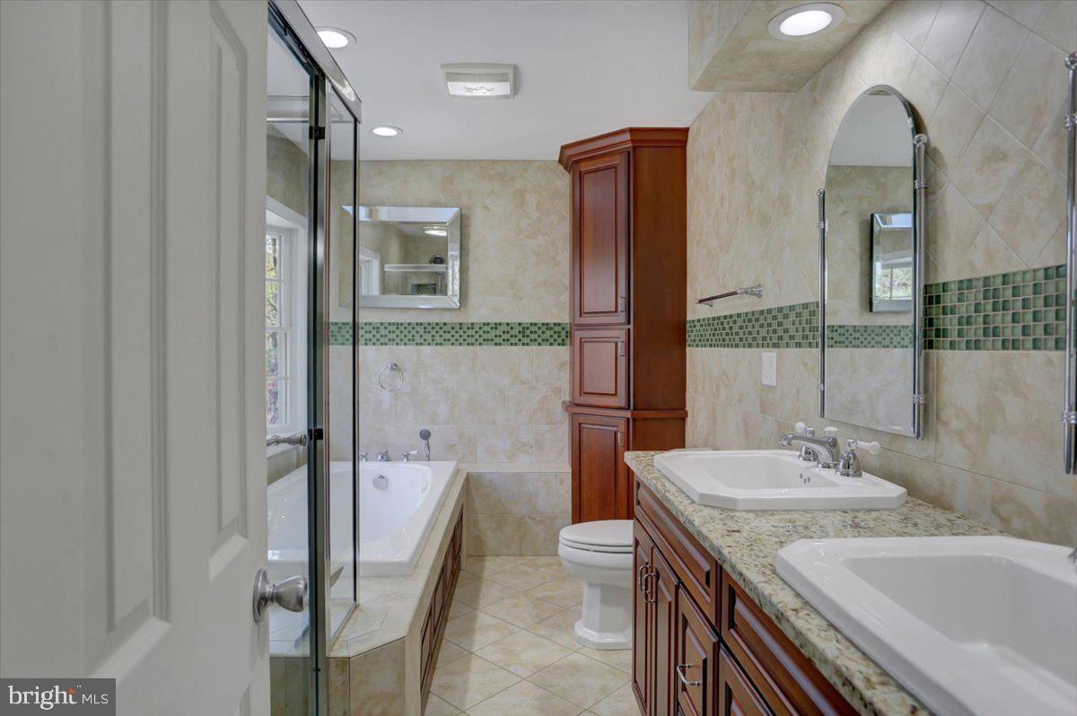 12599 Mentzer Gap Road Waynesboro, PA 17268 - Photo 46 of 95 Primary Bath