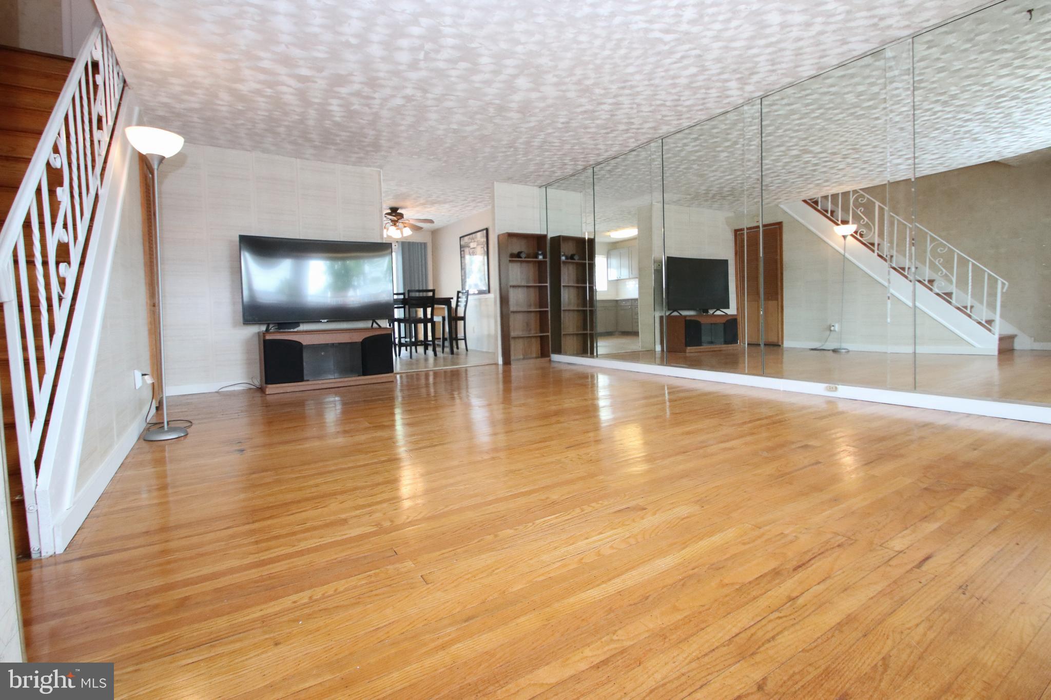 3712 Academy Road Philadelphia, PA 19154 - Photo 5 of 35 Gallery Image 5