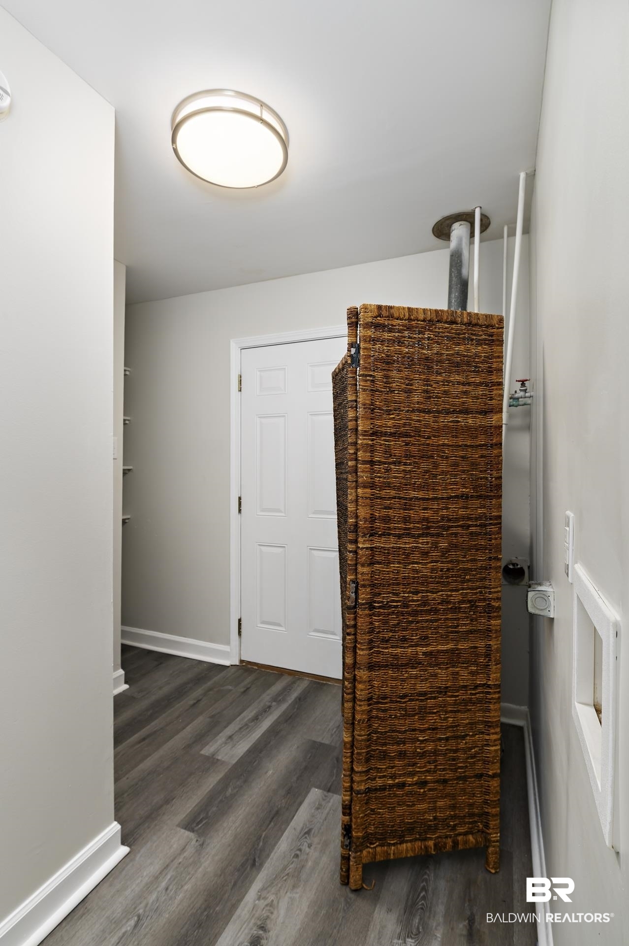 5922 Sunnyside Drive Mobile, AL 36619 - Photo 19 of 51 Hall featuring wood finished floors and baseboards
