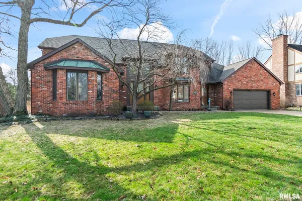 $530,000 | 2000 Oak Creek Road, Springfield, IL 62704