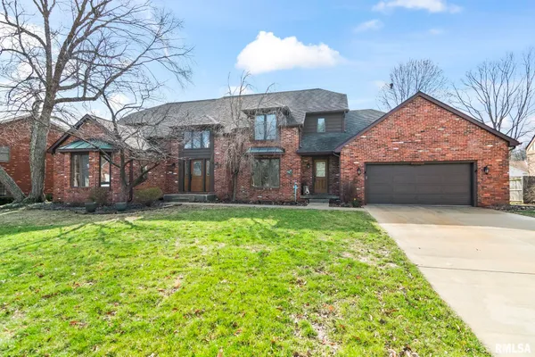 $530,000 | 2000 Oak Creek Road, Springfield, IL 62704