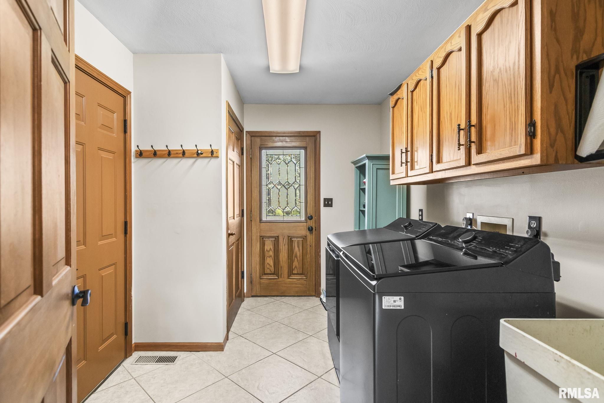 2000 Oak Creek Road Springfield, IL 62704 - Photo 30 of 79