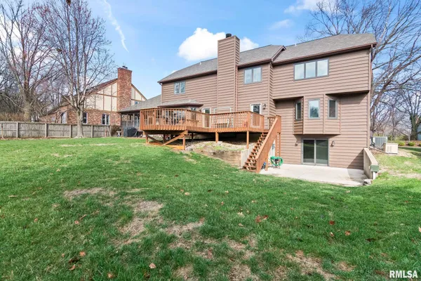 $530,000 | 2000 Oak Creek Road, Springfield, IL 62704