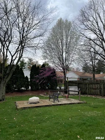 $530,000 | 2000 Oak Creek Road, Springfield, IL 62704
