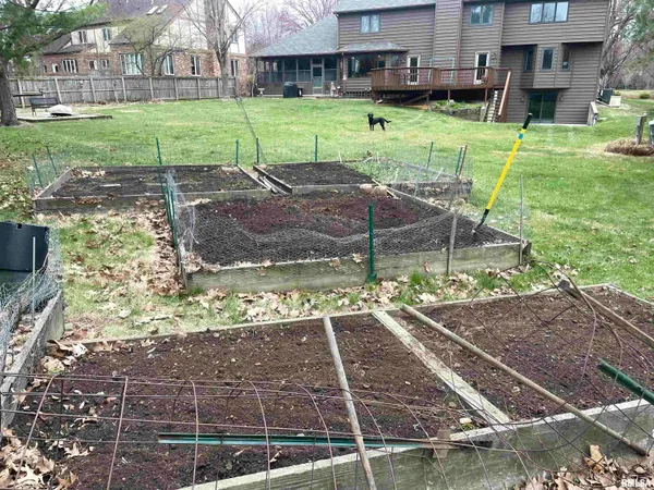 $530,000 | 2000 Oak Creek Road, Springfield, IL 62704