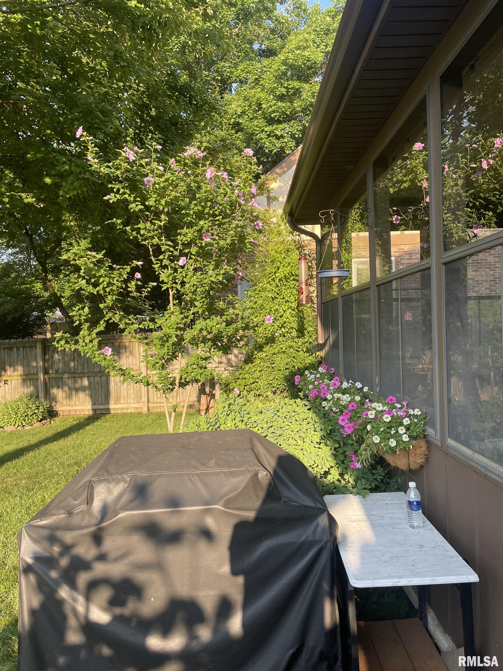 2000 Oak Creek Road Springfield, IL 62704 - Photo 76 of 79