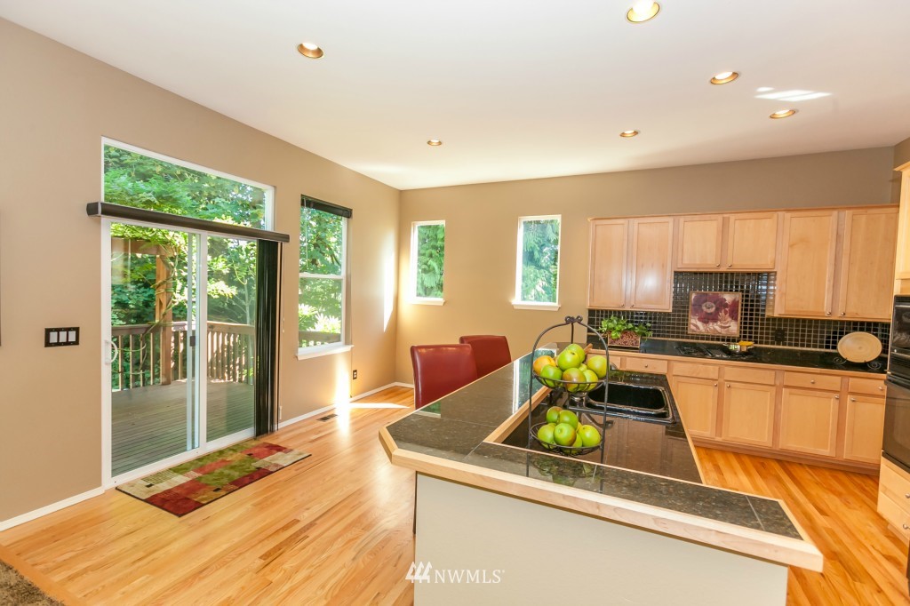 23802 30th Drive Southeast Bothell, WA 98021 - Photo 5 of 25 Gallery Image 5