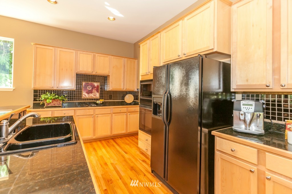 23802 30th Drive Southeast Bothell, WA 98021 - Photo 7 of 25 Gallery Image 7