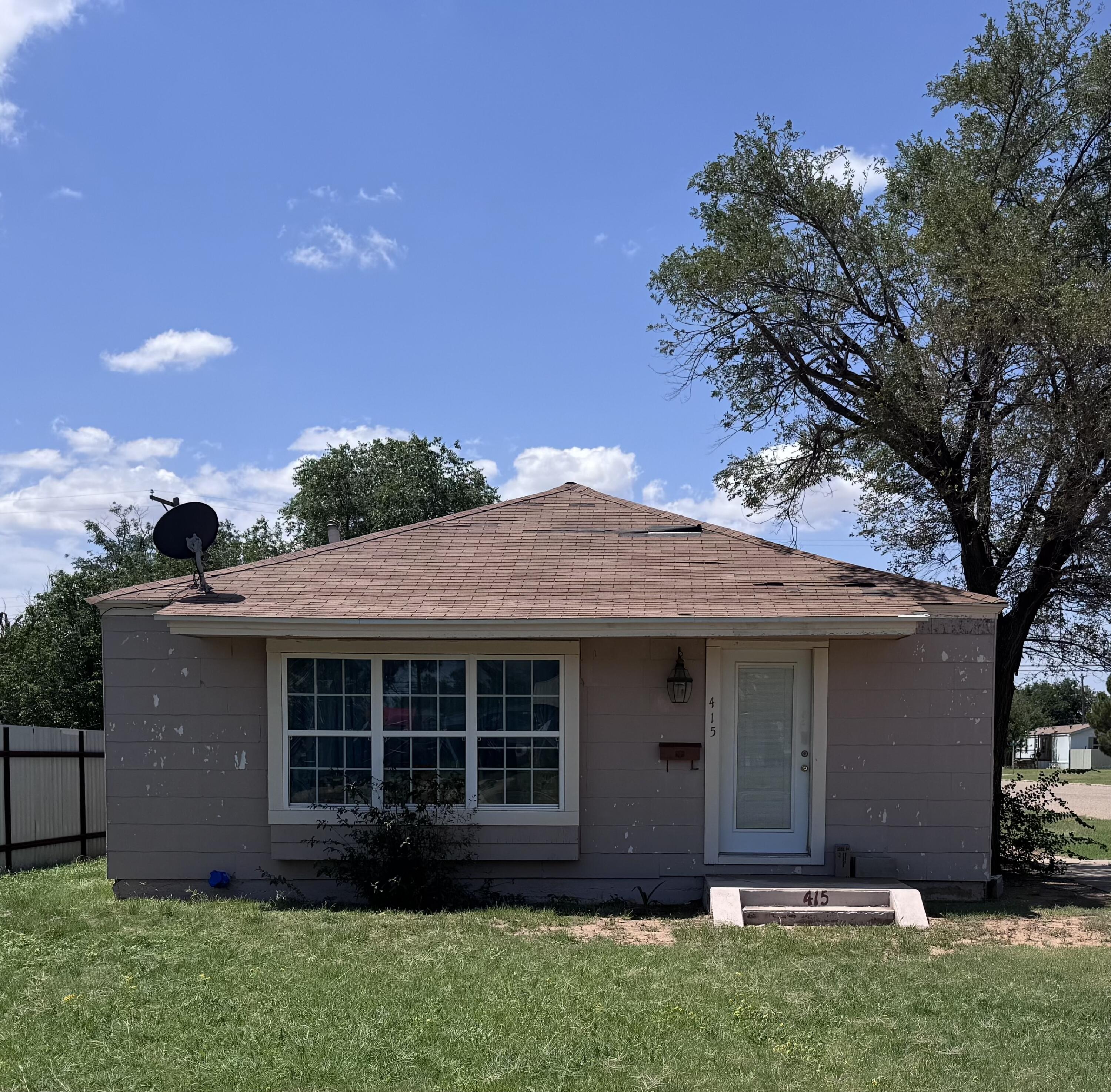 415 West 12th Street Post, TX 79356 - Photo 1 of 9 IMG_4056