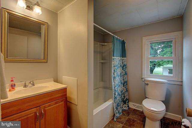 2371 Craley Road Windsor, PA 17366 - Photo 14 of 27 Gallery Image 14