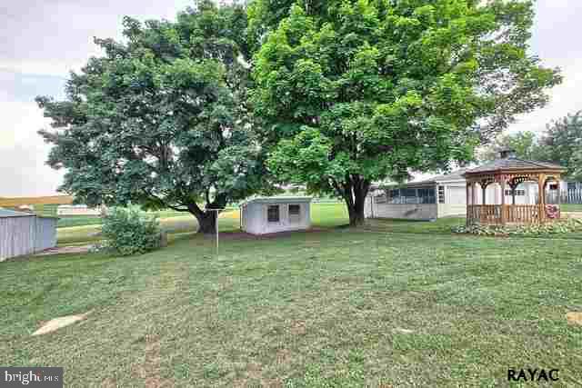 2371 Craley Road Windsor, PA 17366 - Photo 22 of 27 Gallery Image 22