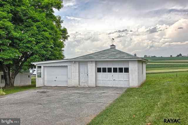 2371 Craley Road Windsor, PA 17366 - Photo 25 of 27 Gallery Image 25