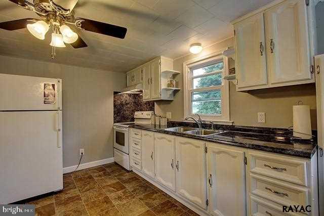 2371 Craley Road Windsor, PA 17366 - Photo 8 of 27 Gallery Image 8