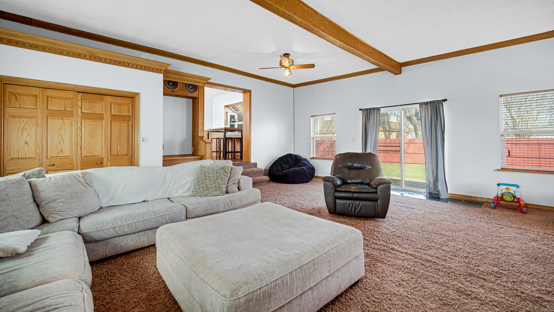 222 Beacon Place Munster, IN 46321 - Photo 4 of 30 a living room with furniture and a large window
