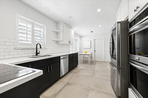 $669,000 | 10618 Bordley Drive, Houston, TX 77042