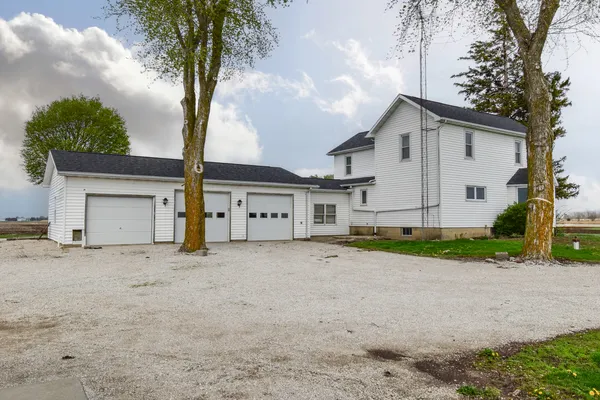 $330,000 | 11323 North 1500 E Road, Pontiac, IL 61764