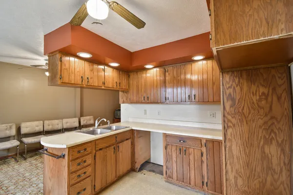 $330,000 | 11323 North 1500 E Road, Pontiac, IL 61764