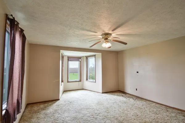 $330,000 | 11323 North 1500 E Road, Pontiac, IL 61764