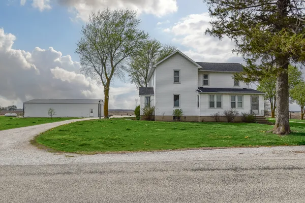 $330,000 | 11323 North 1500 E Road, Pontiac, IL 61764