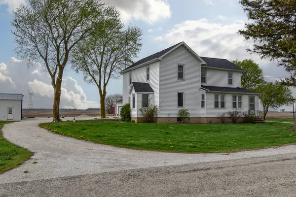 $330,000 | 11323 North 1500 E Road, Pontiac, IL 61764