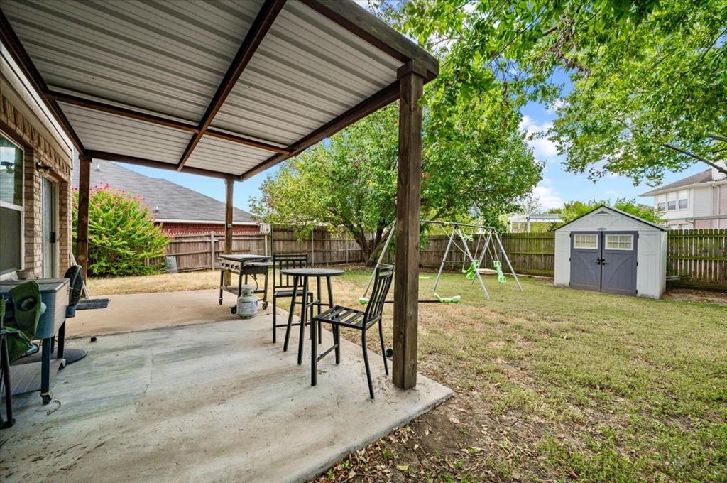 2423 Ranchview Drive Grand Prairie, TX 75052 - Photo 27 of 28 Gallery Image 27